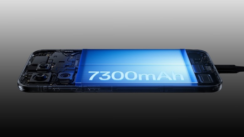 Internal hardware layout of the OnePlus 15 highlighting the battery cells and internal components.