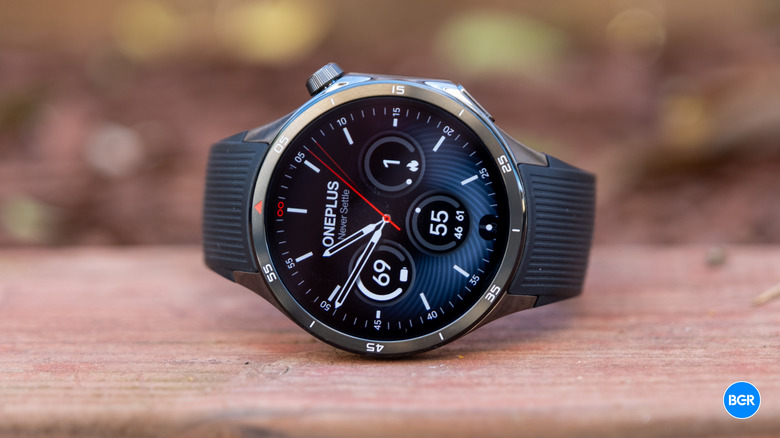 Direct front-facing view of the OnePlus Watch 3.