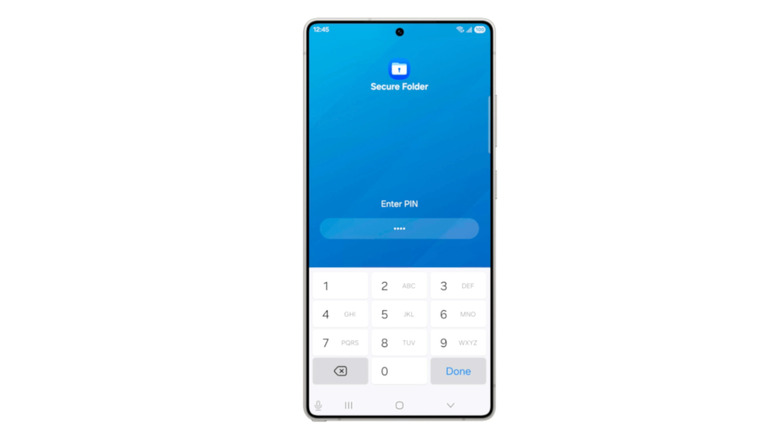The theft protection settings menu on the One UI 8.5 beta software.