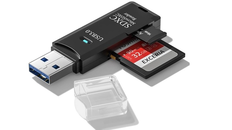 Wansurs USB 3.0 Micro SD Card Reader and its cap on a neutral background.