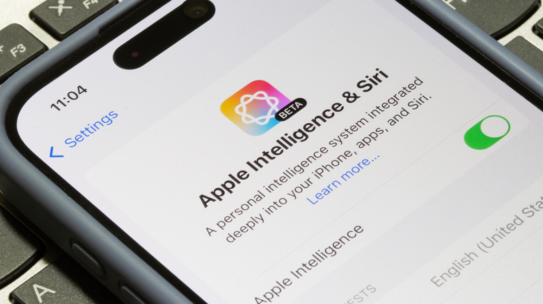 The iOS 26 settings screen for Siri and Apple Intelligence features.