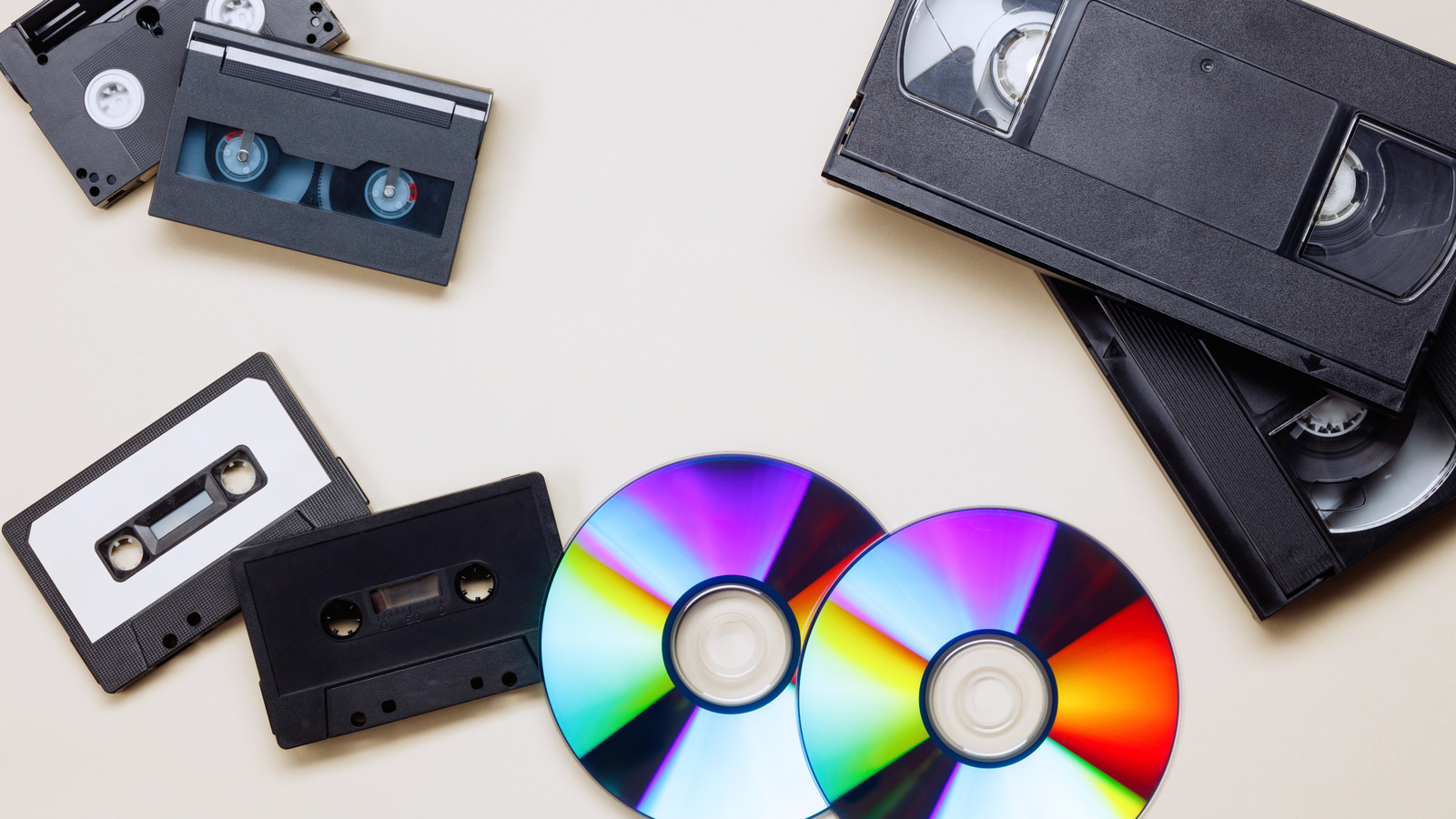 10 Obsolete Media Formats That Changed Tech History