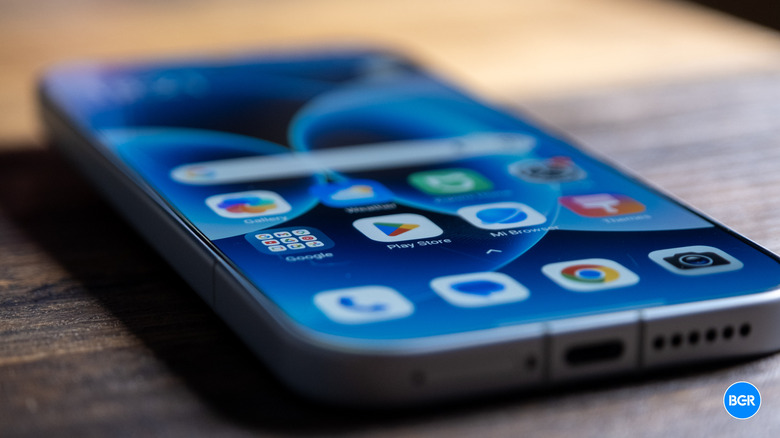 The bright LTPO AMOLED display of the Xiaomi 17 showing vibrant colors.